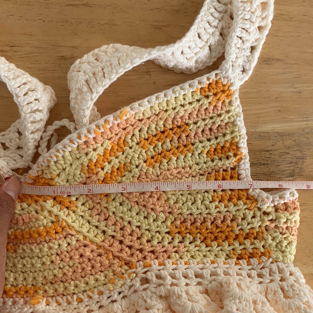 SIZE L/XL Handmade Crochet Crop Top - Picture 8 of 9